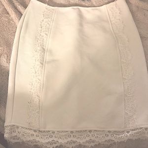 White skirt with lace